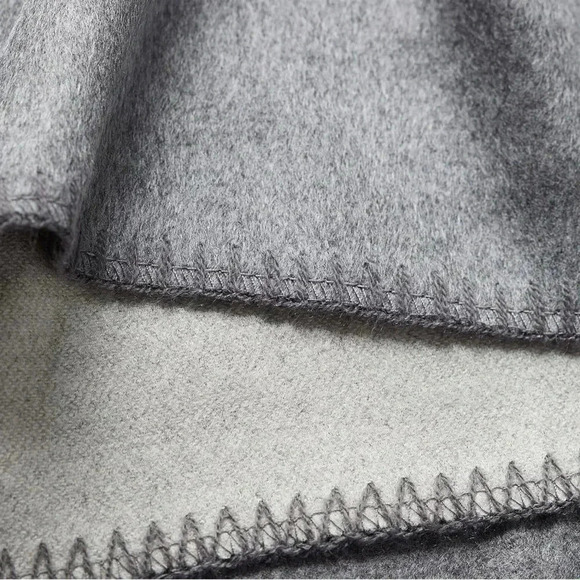 POTTERY BARN Accent Reversible Throw / Blanket Gray - NWT NEW - Picture 2 of 6